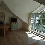 Apartmentanlage-villa-granitz In * غورين